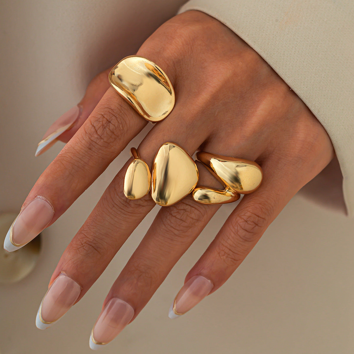 Ribbon Twist Ring