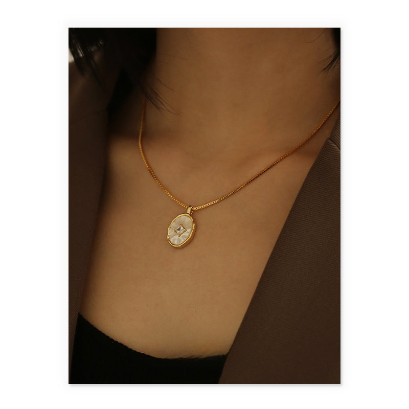 Shell Pendant Necklace
