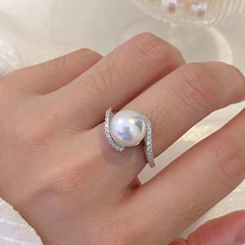 Baroque Pearl Ring
