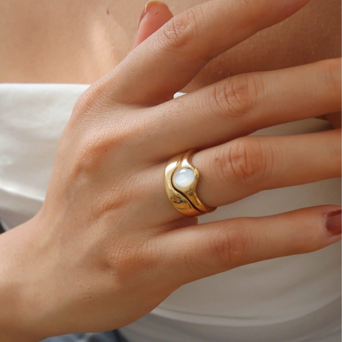 Mother-of-Pearl Signet Ring