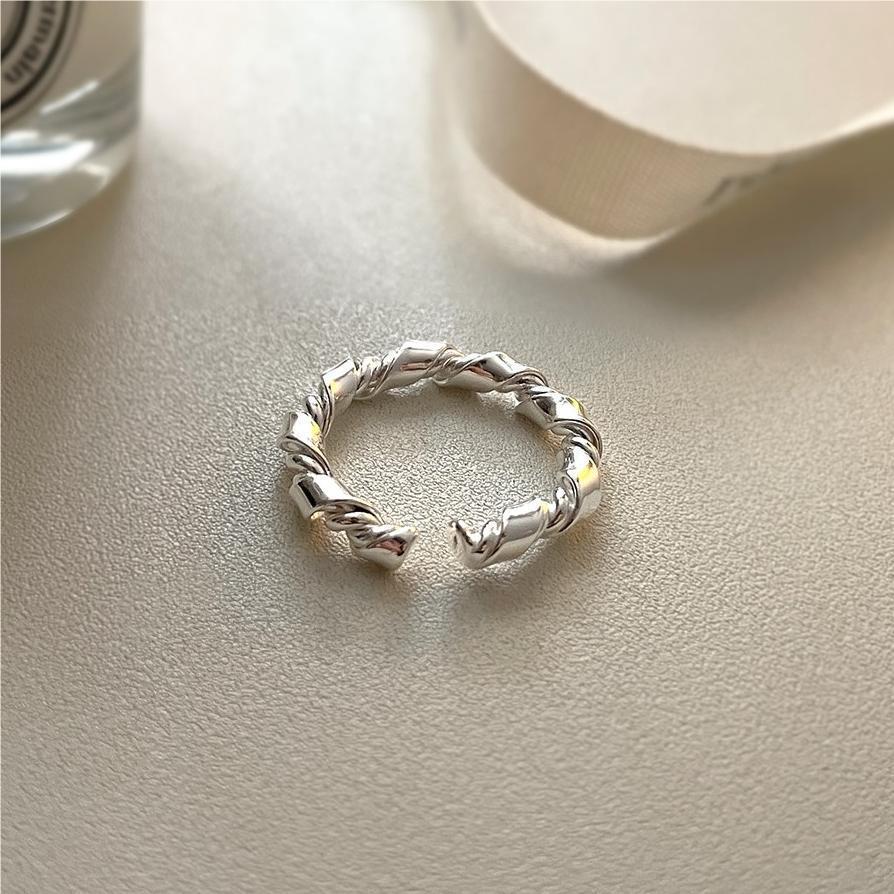 Sterling Knot Ring
