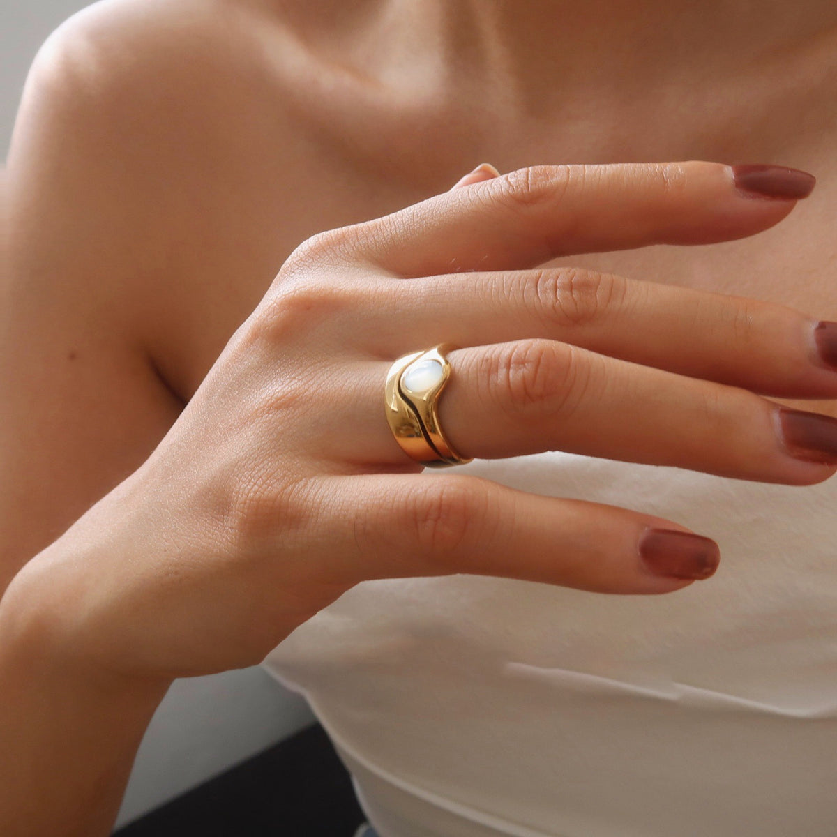 Mother-of-Pearl Signet Ring